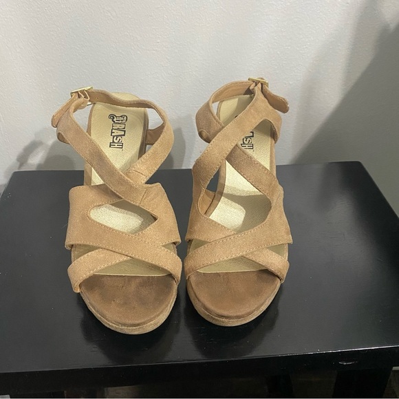 Brash La Wedge Platform Sandals Women Sz. 6.5 Tan - Picture 8 of 12